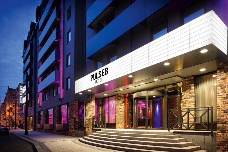 JAN HOTEL expanduje a přebírá Pentahotel Prague