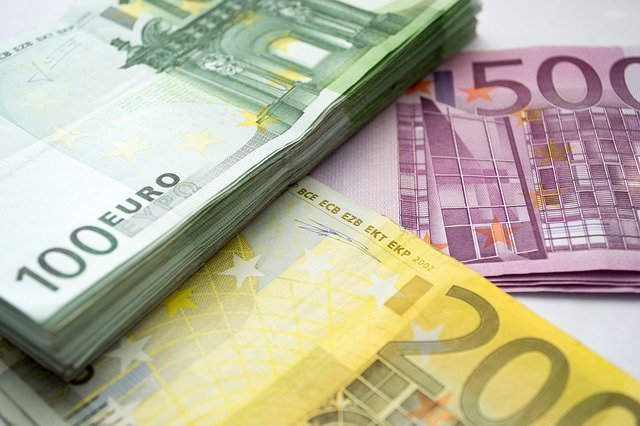 Euro, ilustrační fotografie