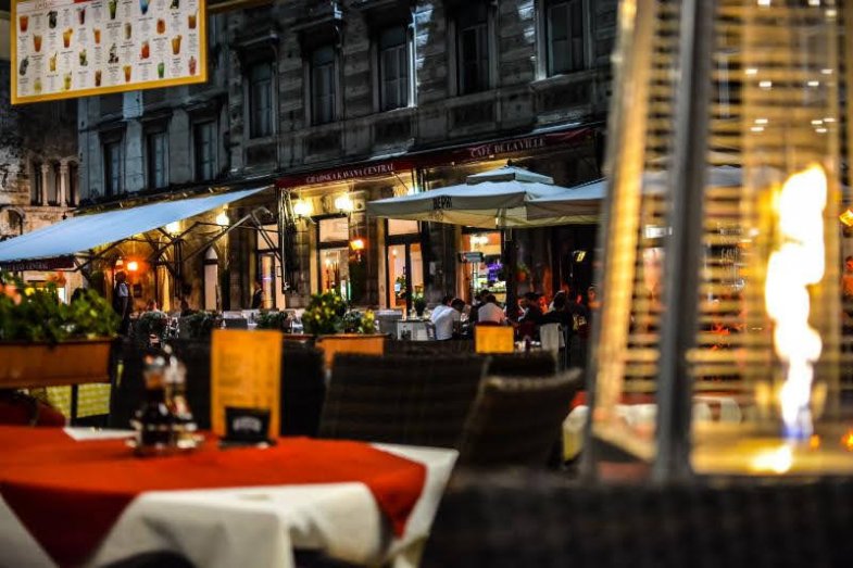 Restaurace ve Francii, ilustrační fotografie