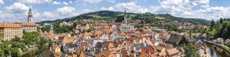 Č. Krumlov nadále bez poplatků za předzahrádky