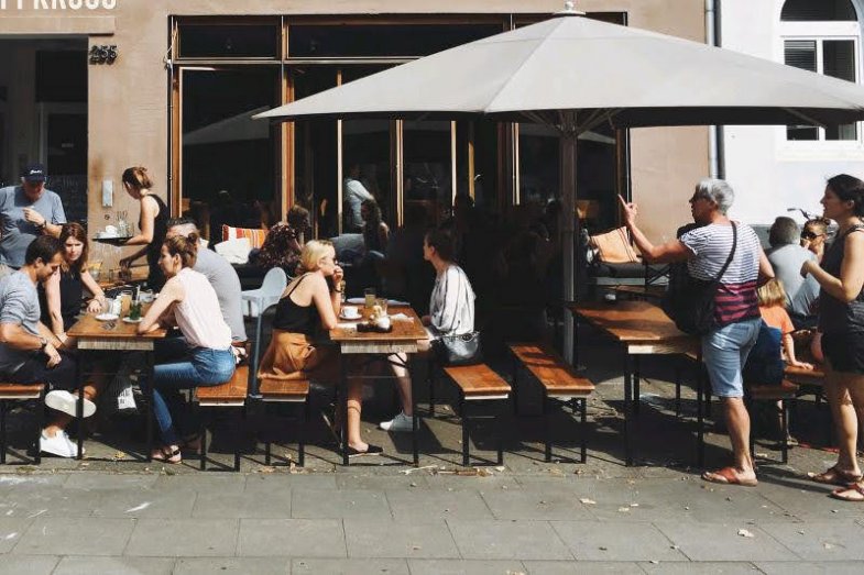 Zahrádka restaurace, ilustrační fotografie