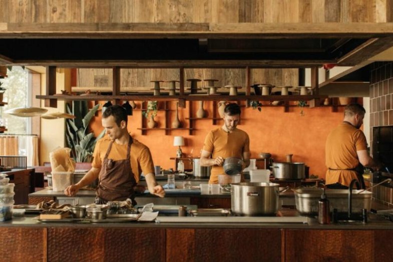Noma provede výsadek (pop up) v Londyně, fotka z restaurace Kol